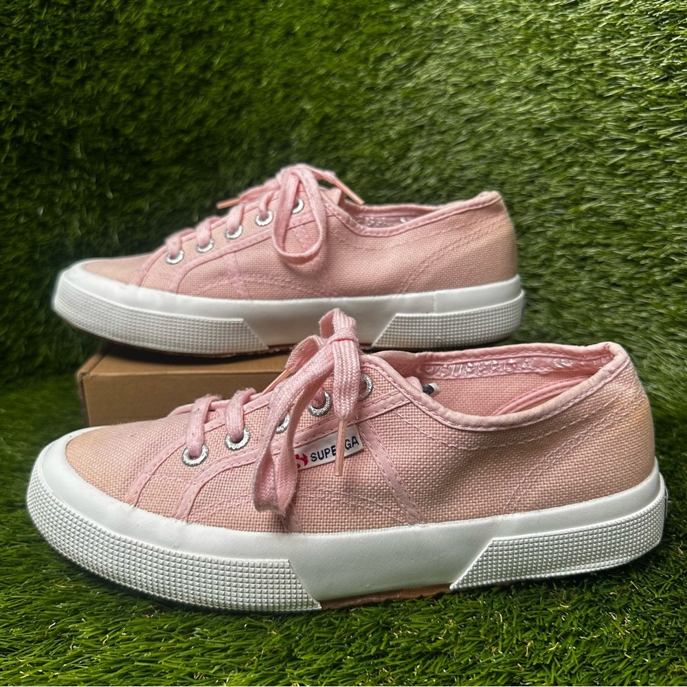 Size 6 Women’s - Superga 2750 Pink Classic Fabric Shoes